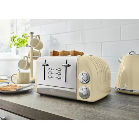 Swan 4 Slice Retro Toaster - Cream 5 Swan 4 Slice Retro Toaster - Cream - Image 3