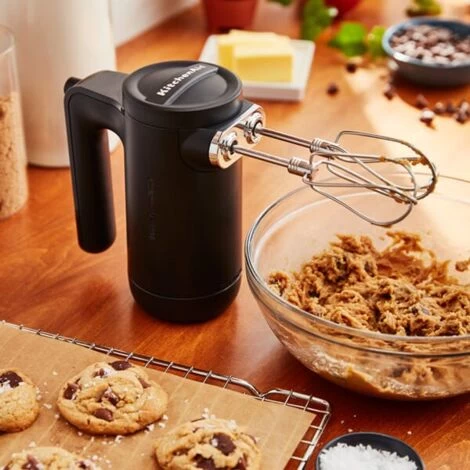 KitchenAid Matte Black Cordless Hand Mixer 7 KitchenAid Matte Black Cordless Hand Mixer - Image 5